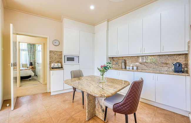 StayAU Spacious 6BR McKinnon Pool Home - Foto 54