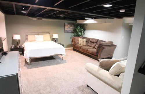 Family Friendly Lakefront Oasis! Huge Deck-Pets Welcome - Foto 16