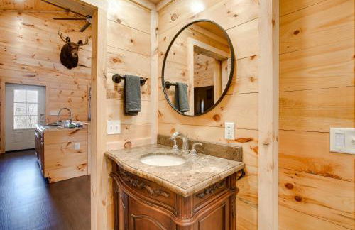 Friends and Family Rental Cabin with Hot Tub! - Foto 17