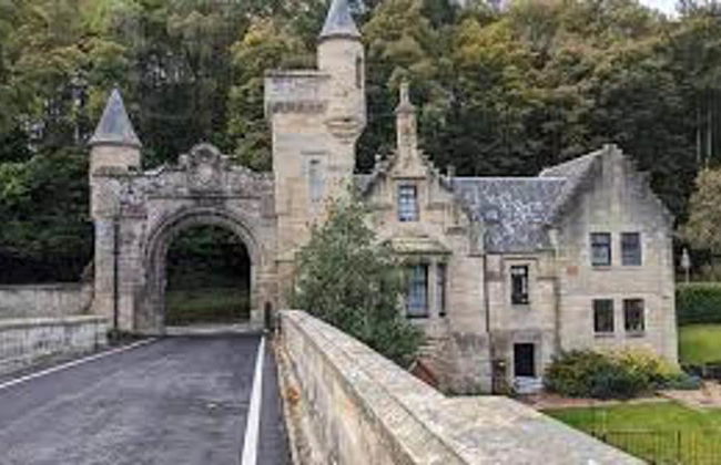 Limegrove, Comfortable Three Bedroom House - Photo 24