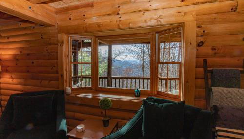 Treetops Cabin easy to Asheville with fast wifi and great view - Foto 3