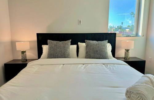 Corner 2 Bedroom 2 Bath Condo - Balcony - Parking - Foto 14