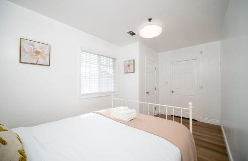 Cozy 2BR2BA Guest House in Alhambra - Foto 25