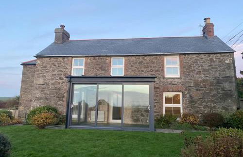 Beautiful family home, sea views, large garden - Foto 2