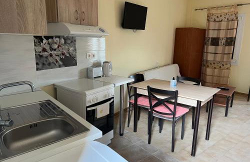 Votsalo Pool Apts - Foto 8