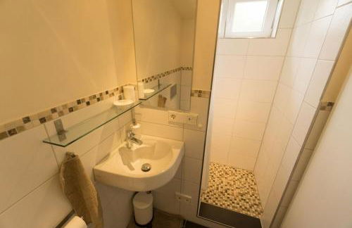 Tiny-House in Stuttgart-West - only 4U! - Photo 9