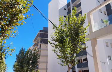 Vistas al mar. Junto a la playa. Garaje y piscina. - Photo 4