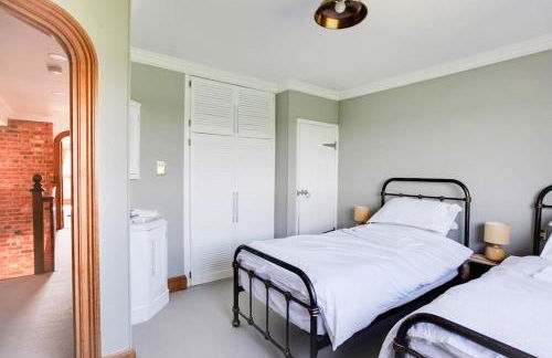 Beautiful thatched Dynes Cottage Finchingfield sleeps 10 - Foto 28