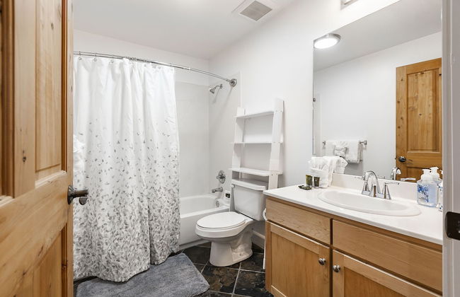 Crestview Condominiums by All Seasons Resort Lodging - Foto 73