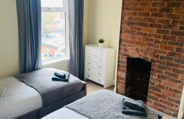 Selston House, 3 bedroom cosy cottage Home for up to 6 Guests, Cul-de-sac on Private road - Foto 13