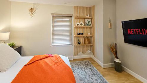 4 BR - King beds - perfect for HPU, Furniture Market, Greensboro, Winston - Foto 3