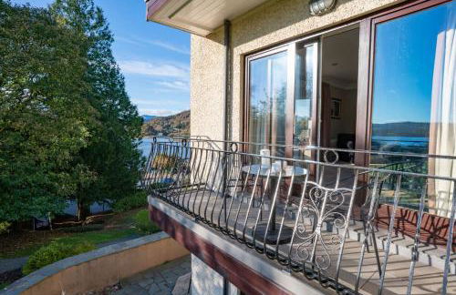 Brand New - Contemporary - 2 Bedroom - 2 Bathroom - Spacious Apartment - Lake Views - Foto 31