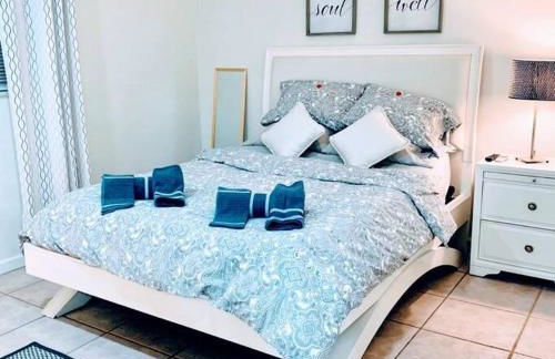 Amazing 5 Bedroom Pool Home - Minimum 28 days Stay Only Great Location! - Foto 40