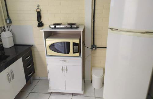 Pousada-Flat-Kitnet Mobiliada c Sala e 40m2 de conforto - Foto 5