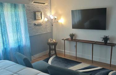 6 bedrooms! Family friendly! Spacious! PNW Rustic! - Photo 13