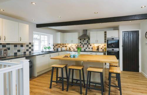 Number Six - Ukc4968 - Foto 8