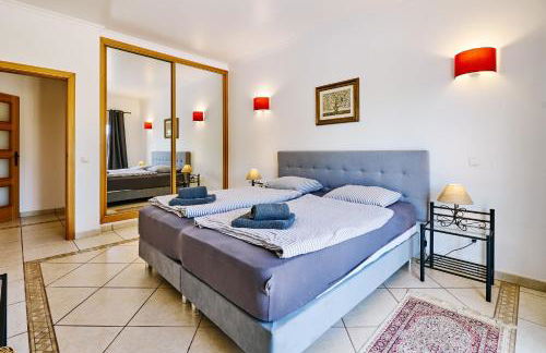 Lovely hugh villa close to beaches up to 10 sleeps - Foto 3