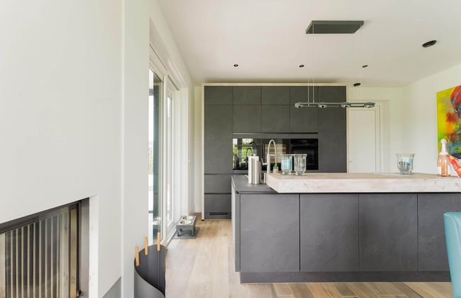 Peaceful Villa on the Water in Stavoren - Foto 8