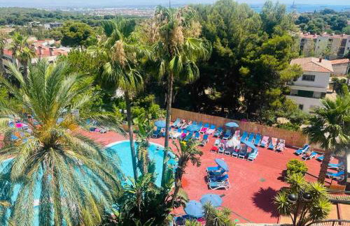 Sea View Apartment, spacious and renovated, 10 minutes to the beach, pool - Photo 3