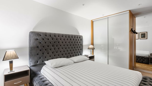 Parkway House - Photo 2