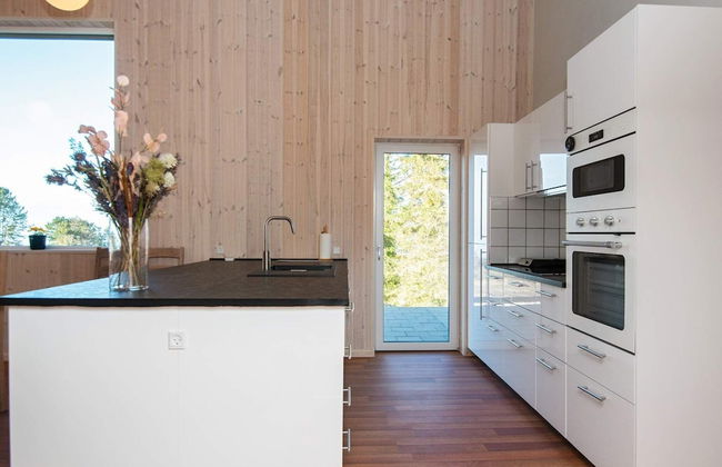 10 Person Holiday Home in Allingabro - Photo 6