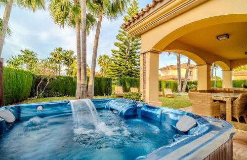 Cozy Villa in Marbella-Estepona - Photo 1