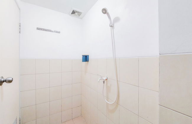 Well Furnished With Cozy Designed Studio Urbantown Serpong Apartment - Photo 10