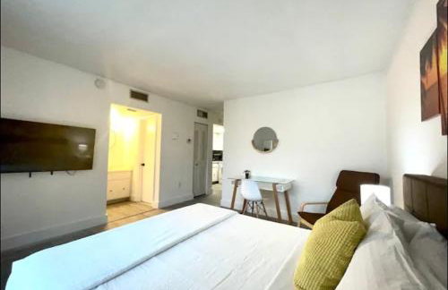 Miami International Airport 1 - Photo 20