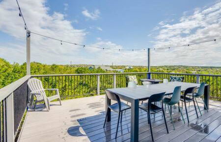 The Outlook - Spa and deck views of Hill Country - Foto 65