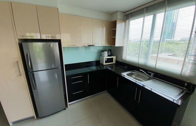 Jomtien Beach Penthouses - Photo 27