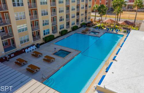 Luxe 1 Bedroom House with Pool - Gulfview II unit 410 - Photo 96