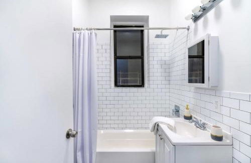 91-1D 3BR 2baths Duplex with a Private Back yard - GYM - Foto 30