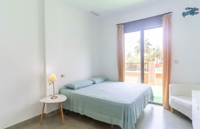 Spacious Apartment With 2 Terraces - Photo 4