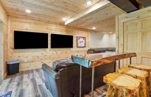 Game RoomHot Tub4mi to Rock HouseGives Back! - Foto 44