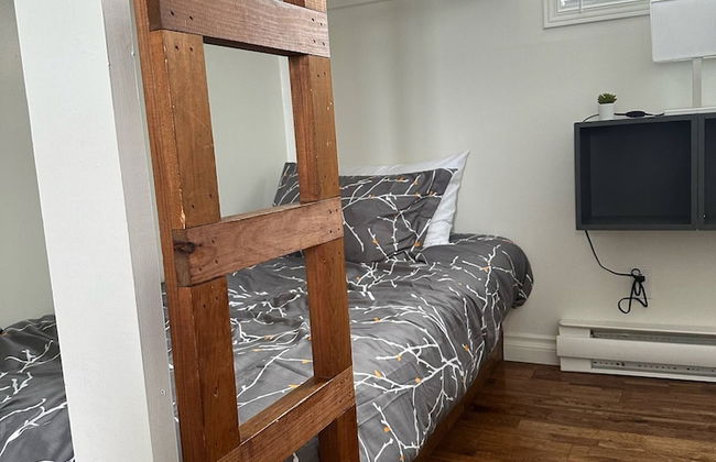 Renovated Chalet for Rent in Front of the Lake - Foto 2