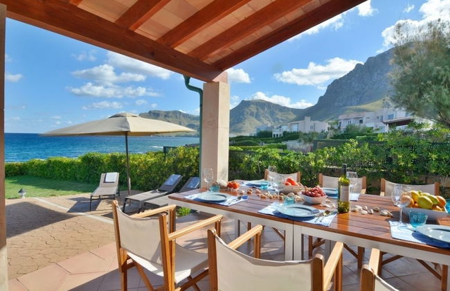Luxurious Sea Front Villa in Mallorca - Photo 20
