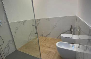Elegante suite con box privato e vista - Foto 13