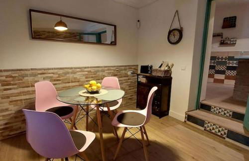 Cozy Townhouse - Photo 8