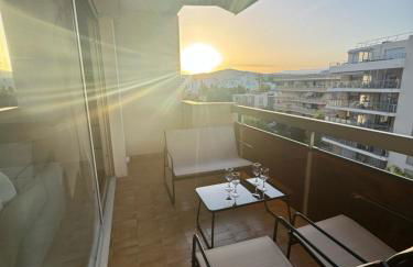 Fully renovated studio, steps from beach with a sunny terrace and free wifi - Foto 2