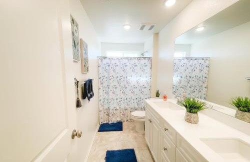 California 3-Bedroom Desert Escape With Garden - Foto 52