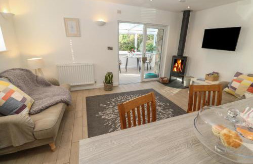 The Duck House - Photo 1