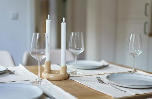 Ferienhaus Ahorn, wunderschöne, neue Wohnungen, ideal für Ausflüge ins Phantasialand, die Städte Köln, Brühl und Bonn oder die Eifel - Foto 13