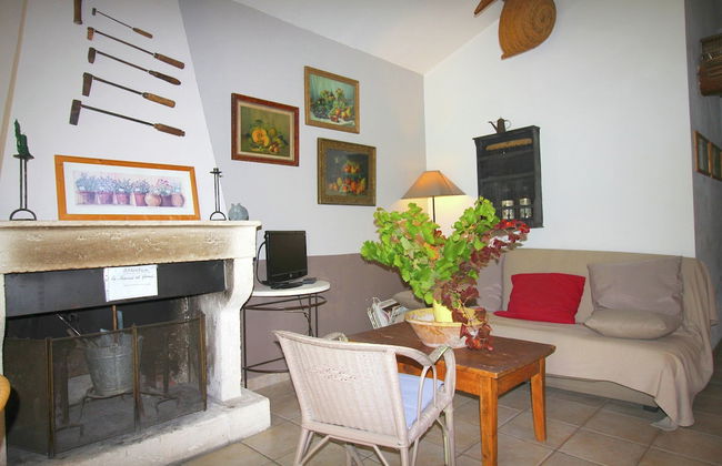 Charming Cottage in Oppede Amidst Vineyards - Foto 24