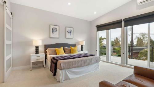 New House with Chef's Kitchen and Spa-like Suite - Foto 5