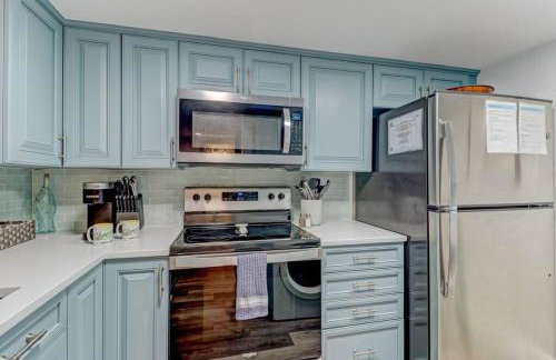 Amelia Surf and Racquet Club Condo - Oceanfront - Pools - Tennis Courts - Sleeps 4 - Foto 3