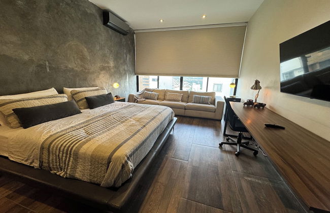 Luxurious 5-bedroom House With Air-conditioning & Private Rooftop in Juriquilla - Foto 2