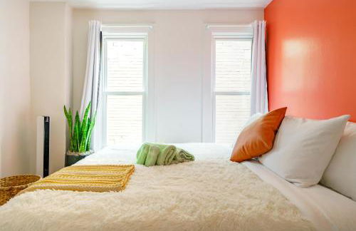 Jungle House Luxury Homes - Columbus Downtown Short North - Steps to Convention Center & Nationwide Arena - Sleeps up to 8 - Free Parking - Over 5,800 Five Stars - Foto 52