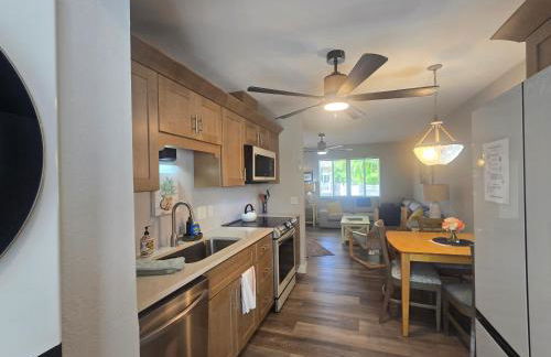 An Island Getaway at Palm Tree Villas - Photo 67