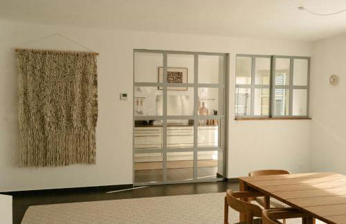 Designer House With Pool View In Saint Montan - Foto 10