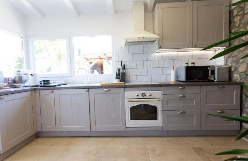 Officinalis - Family Vacation House - Photo 19